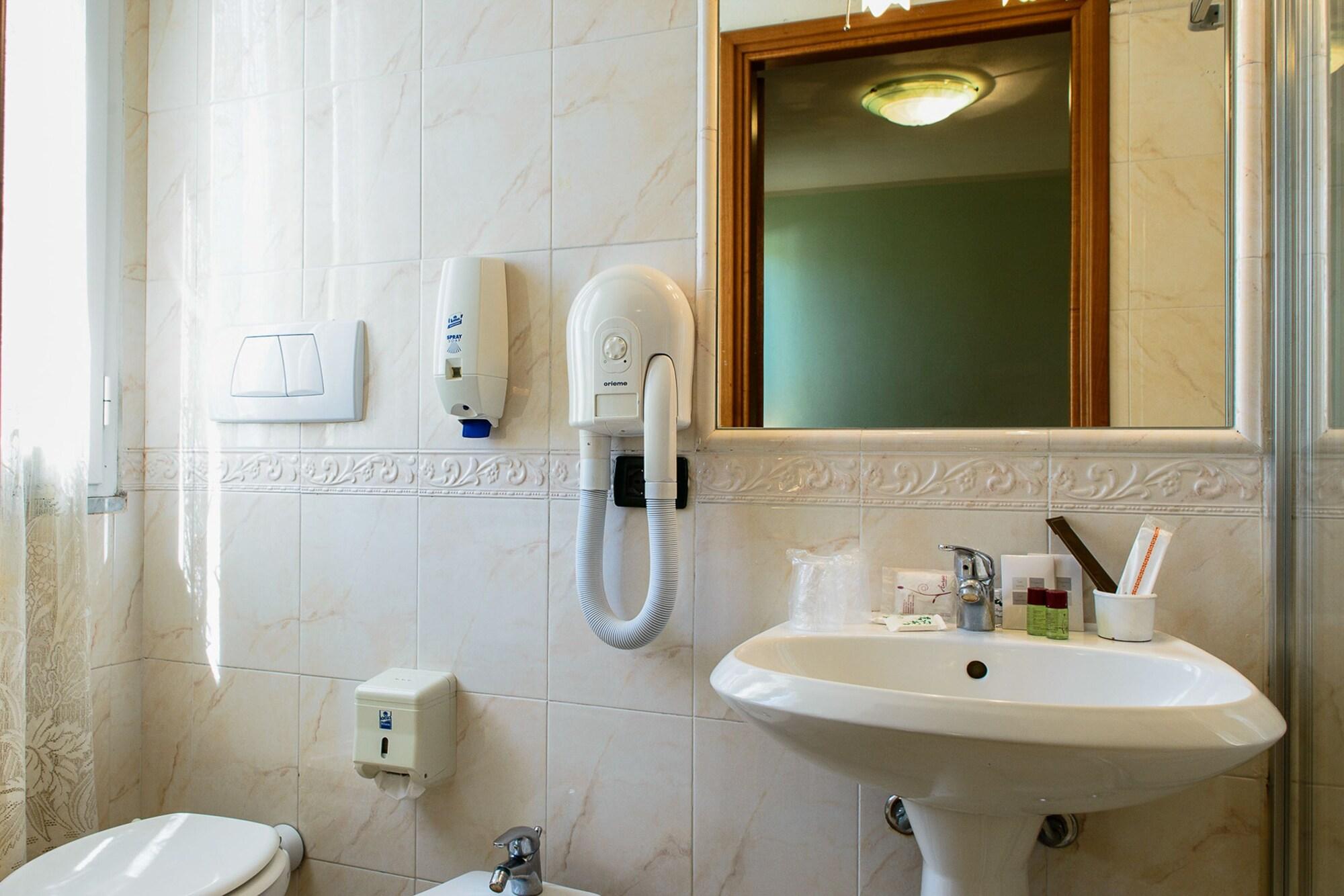 Hotel Villa Adriana Βιαρέτζιο Εξωτερικό φωτογραφία
